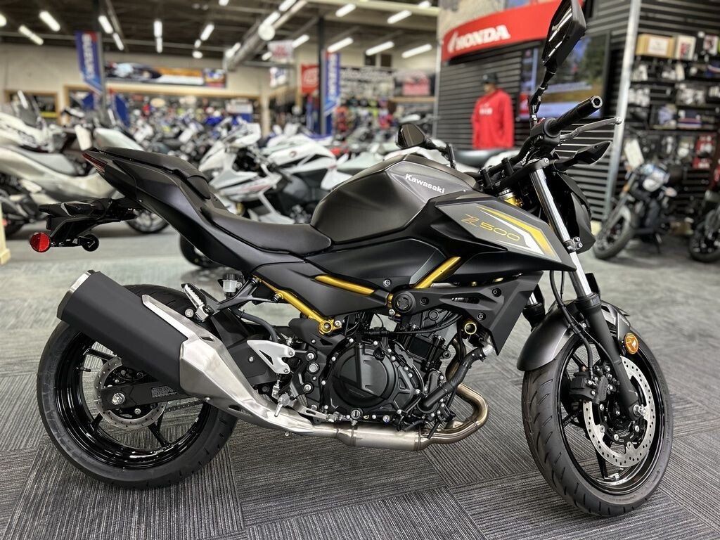 New 2026 Kawasaki Z500 SE ABS