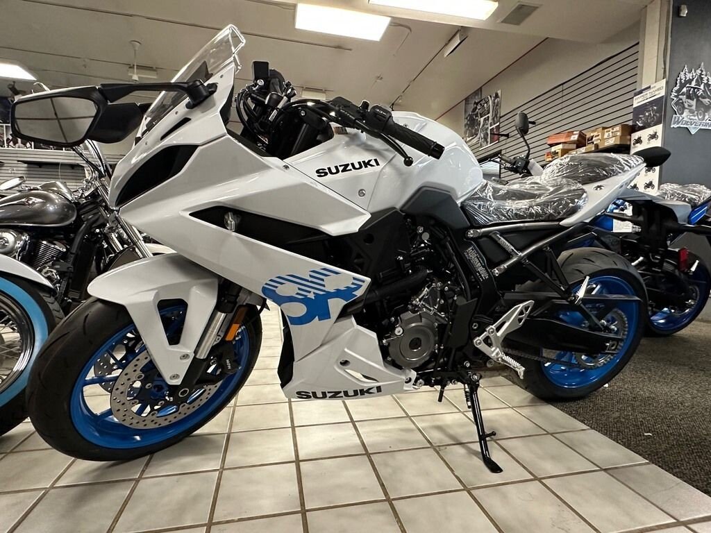 New 2026 Suzuki GSX-8R
