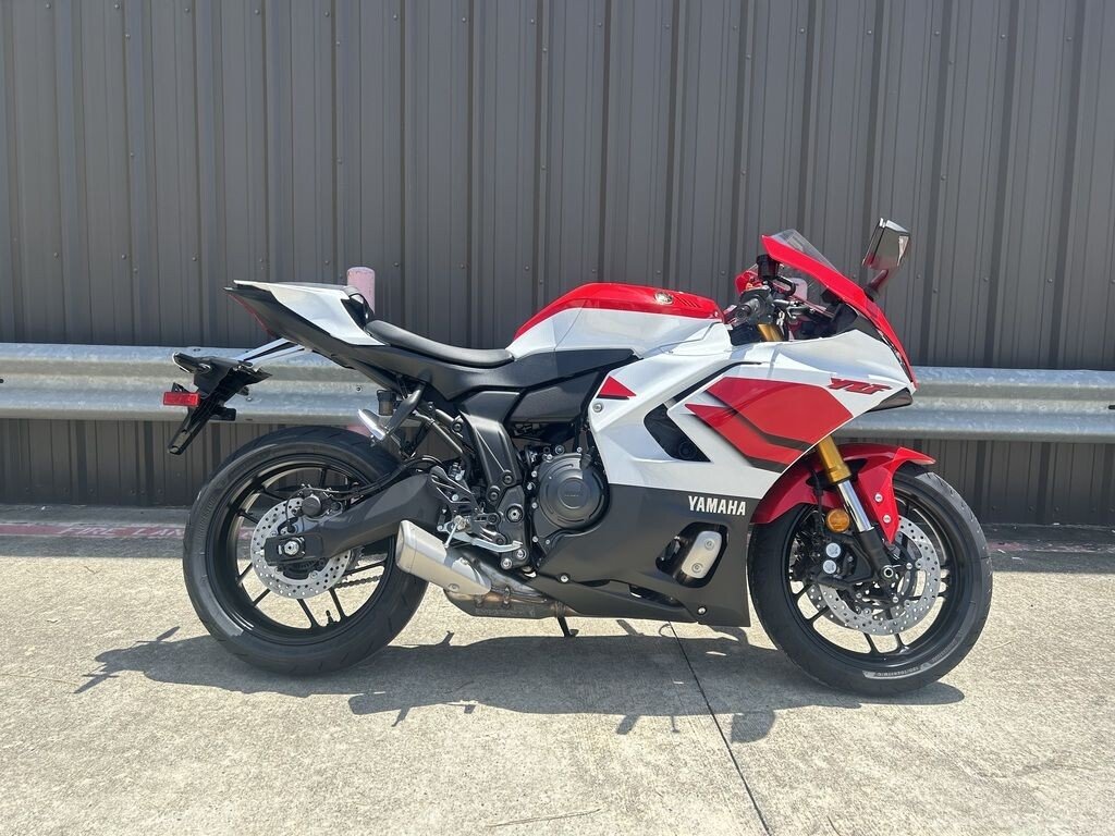 New 2026 Yamaha YZF-R7