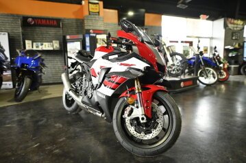 New 2026 Yamaha YZF-R1