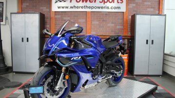 New 2026 Yamaha YZF-R1