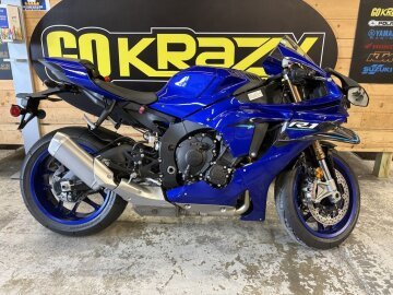 New 2026 Yamaha YZF-R1