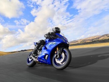 New 2026 Yamaha YZF-R7