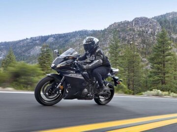 New 2026 Yamaha YZF-R7