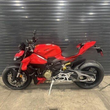New 2027 Ducati Streetfighter V4 S