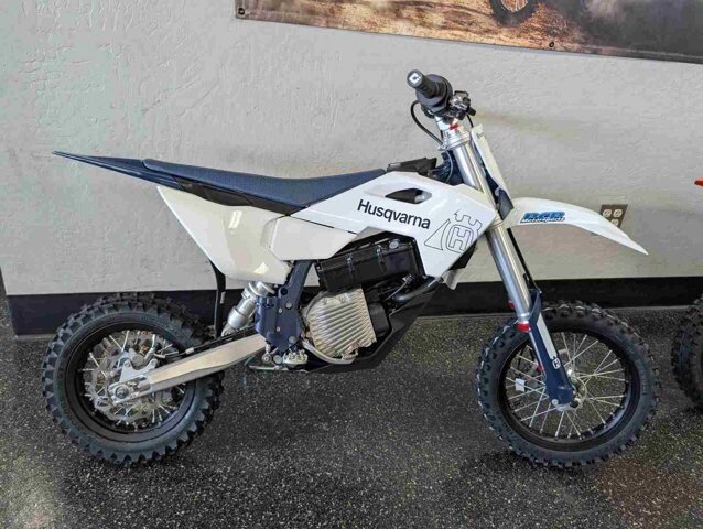 New 2027 Husqvarna EE 5