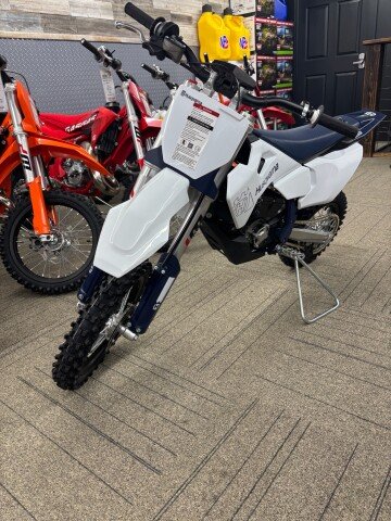 New 2027 Husqvarna EE 5