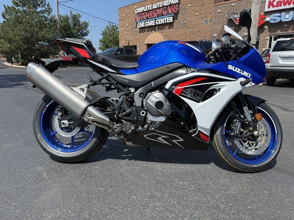 New 2027 Suzuki GSX-R1000