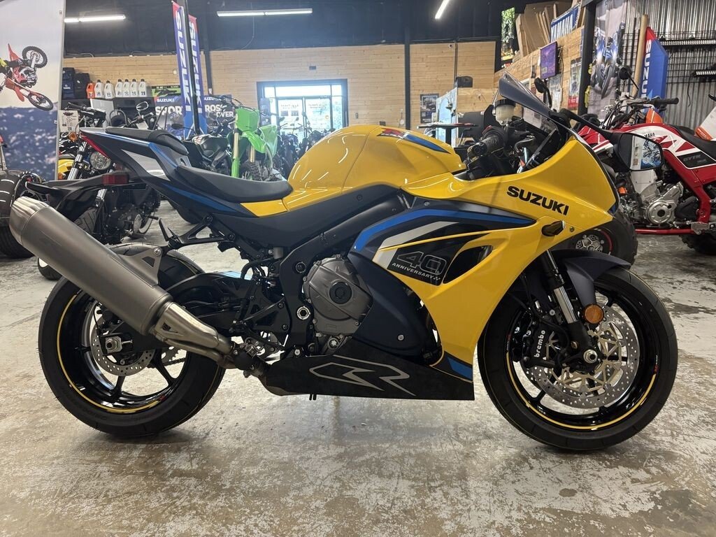 New 2027 Suzuki GSX-R1000