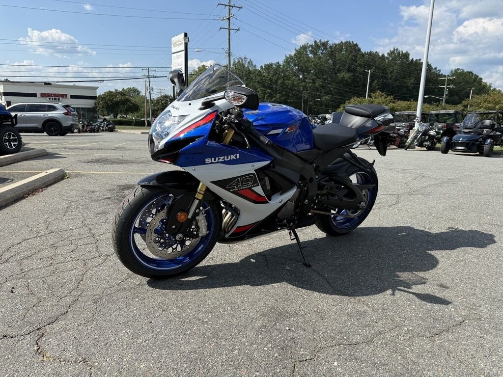New 2027 Suzuki GSX-R600