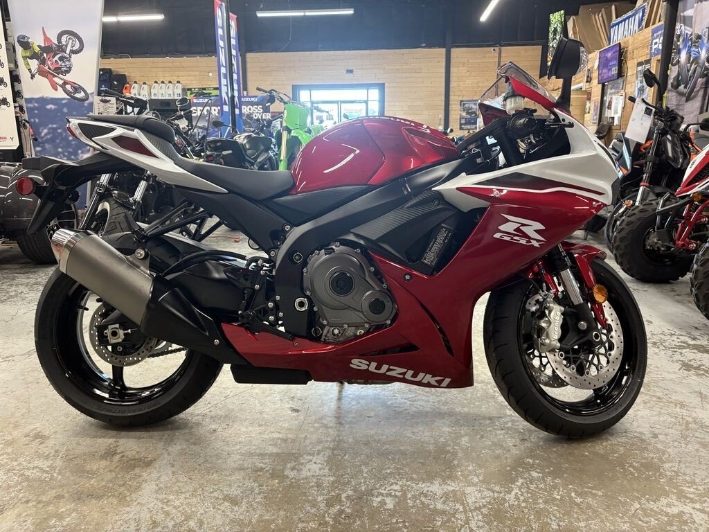New 2027 Suzuki GSX-R600