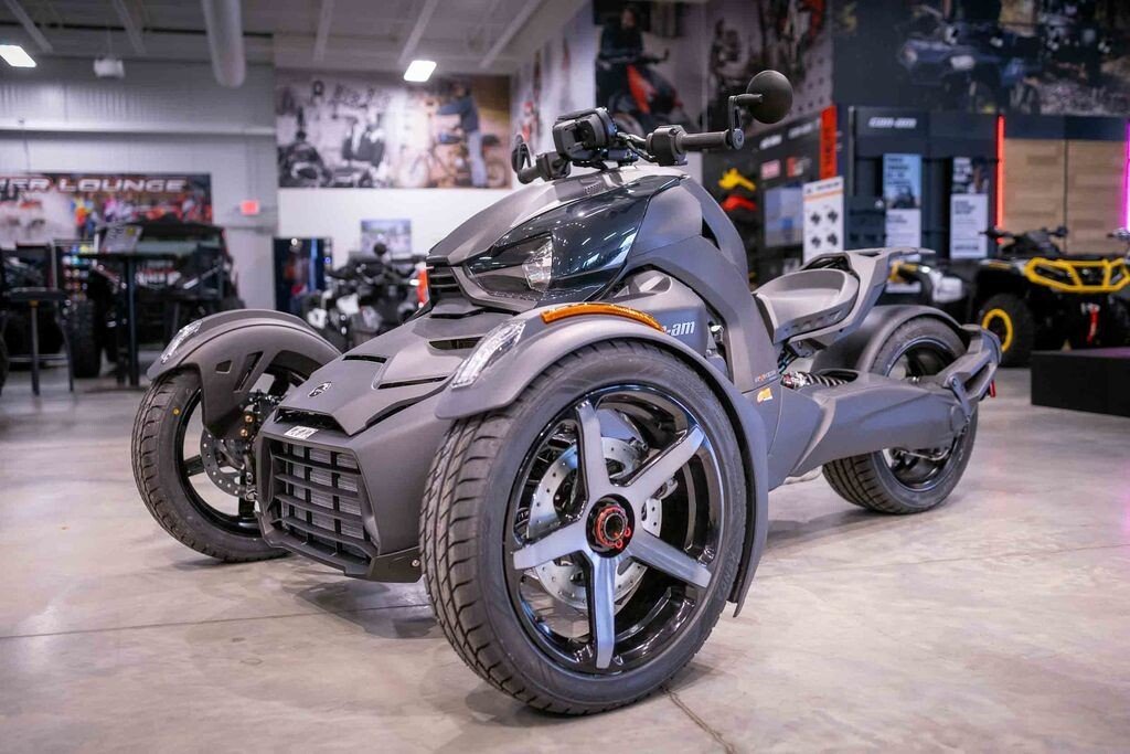 New 2024 Can-Am Ryker 900