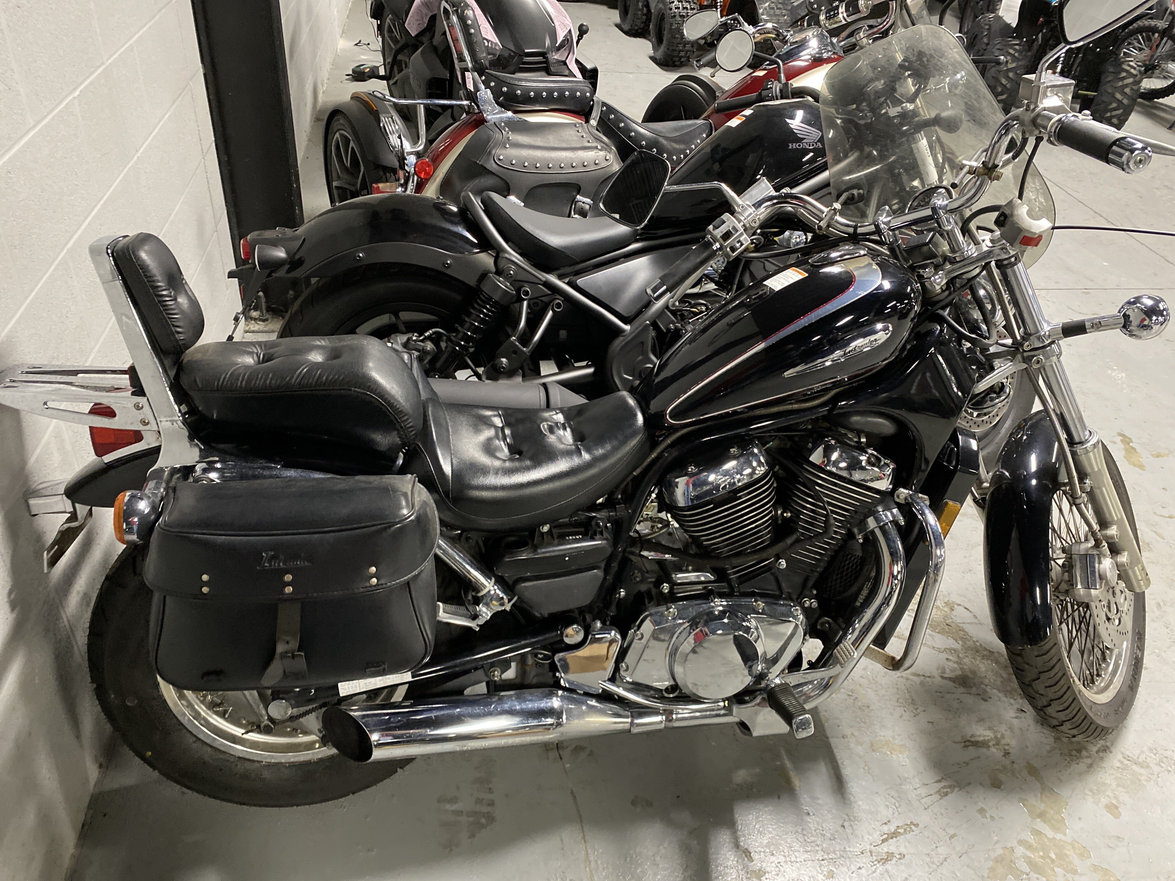 2003 Suzuki Intruder 800