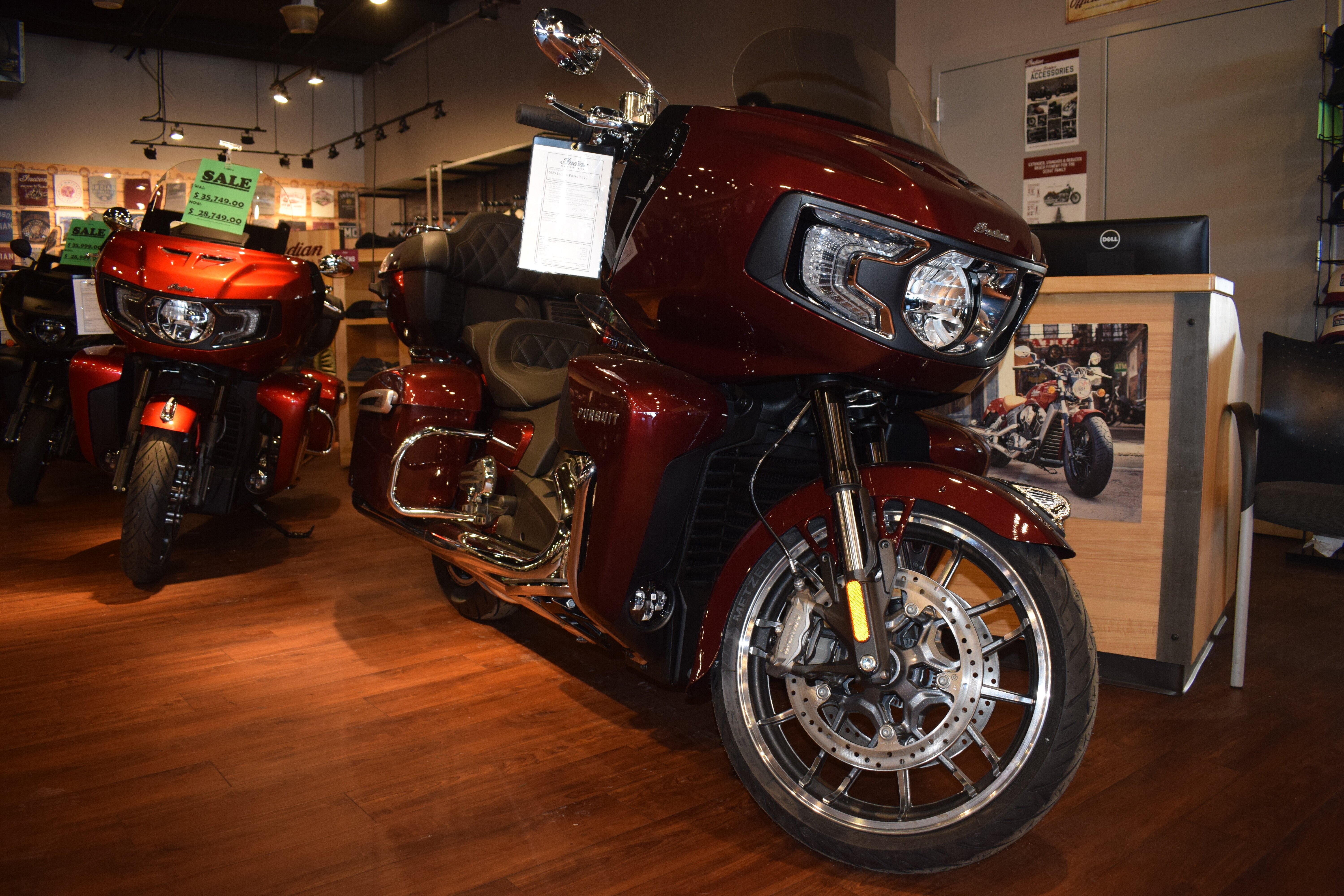 New 2025 Indian Pursuit Limited w/ ABS