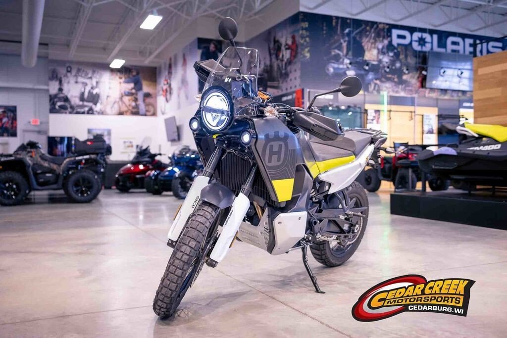 2022 Husqvarna Norden 901