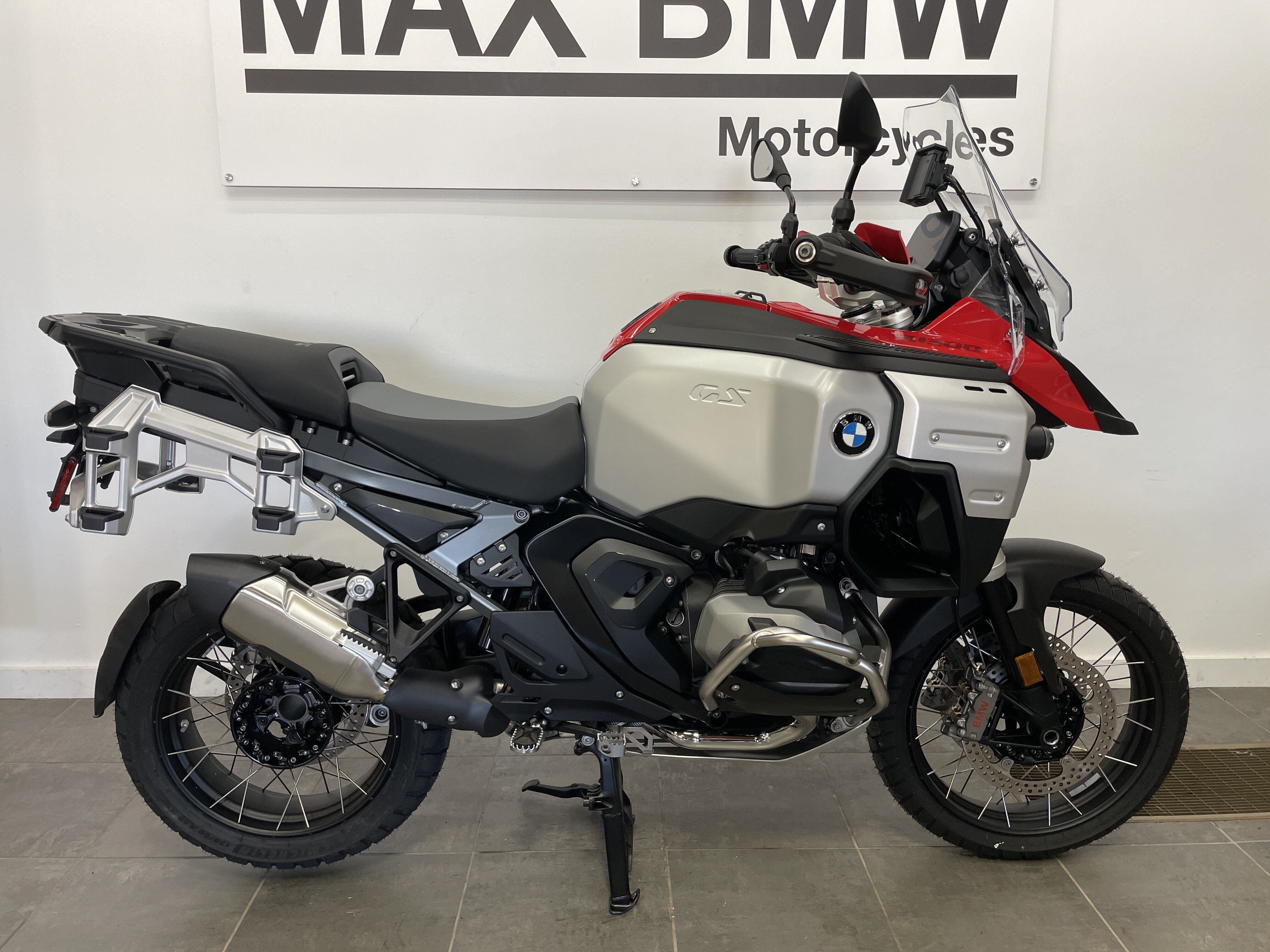 2025 BMW R1300GS