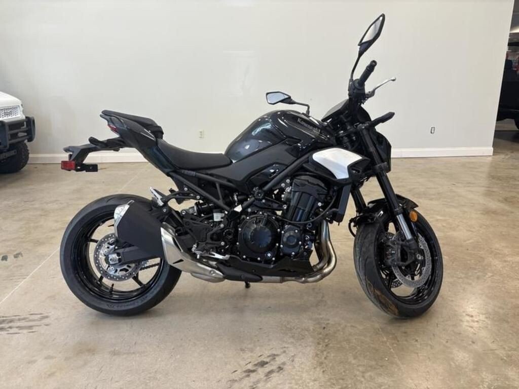 New 2025 Kawasaki Z900 ABS