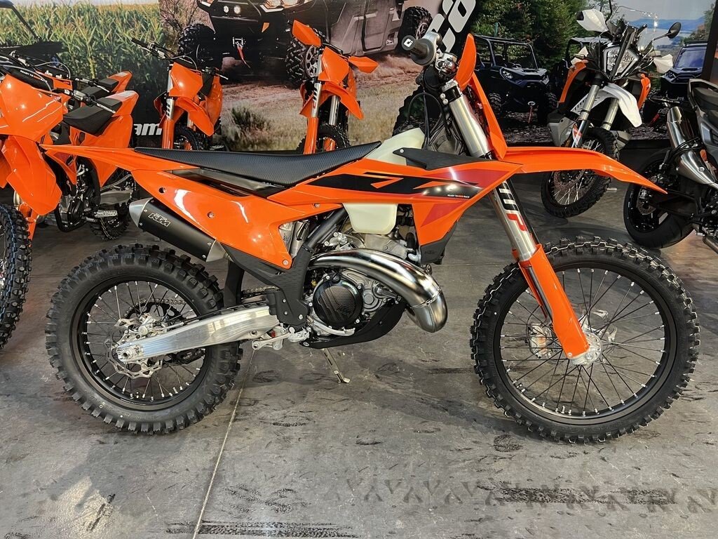 New 2025 KTM 250XC