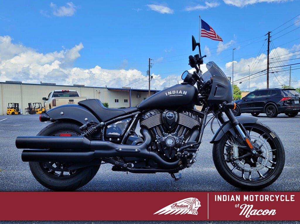 New 2025 Indian Sport Chief Dark Horse w/ABS
