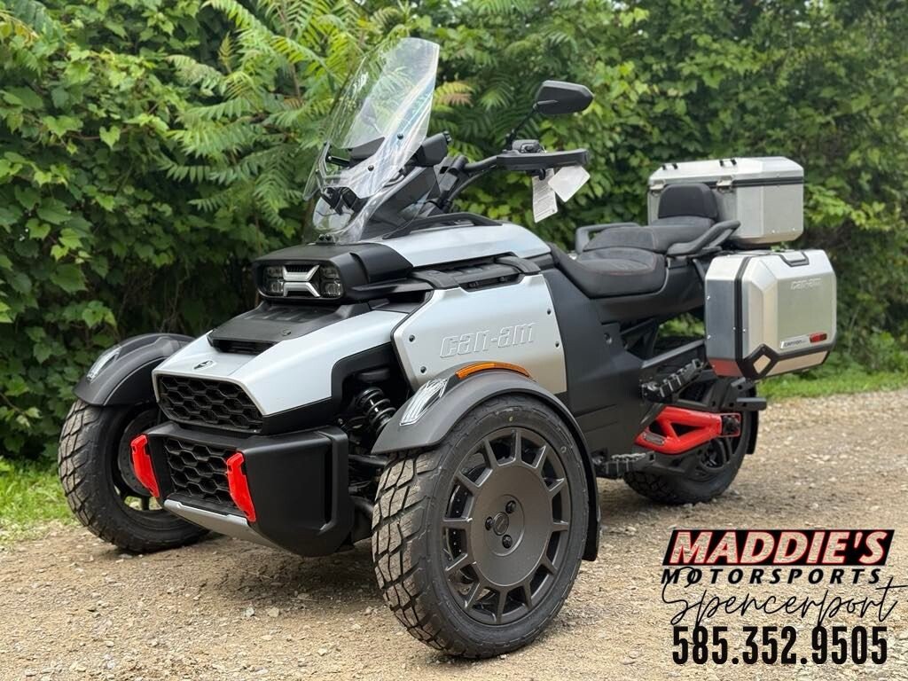 New 2025 Can-Am Canyon XT