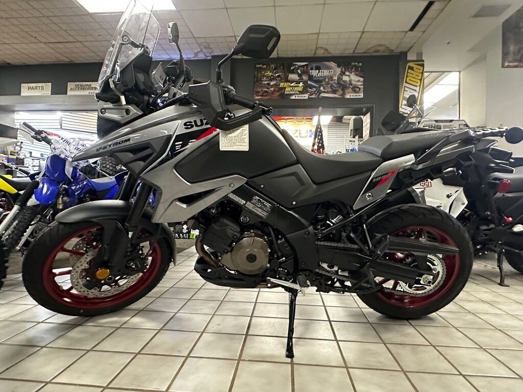 New 2025 Suzuki V-Strom 1050