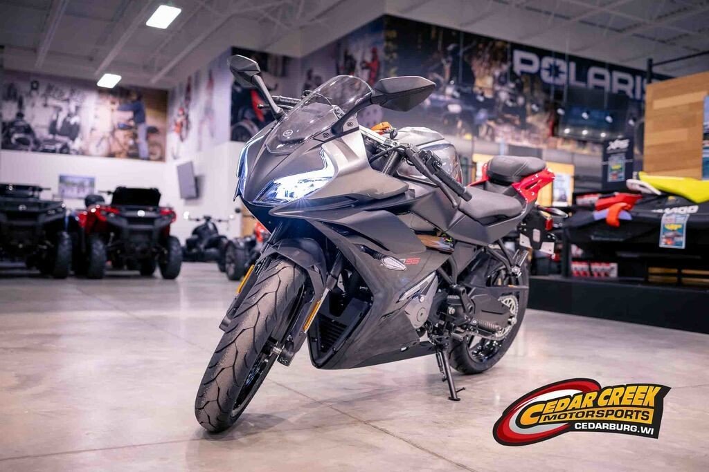 New 2025 CFMoto 300SS