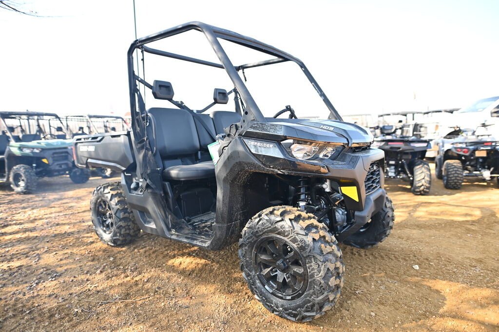 New 2025 Can-Am Defender