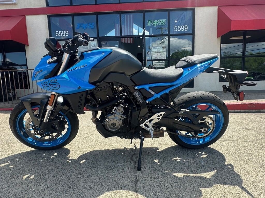 2024 Suzuki GSX-8S