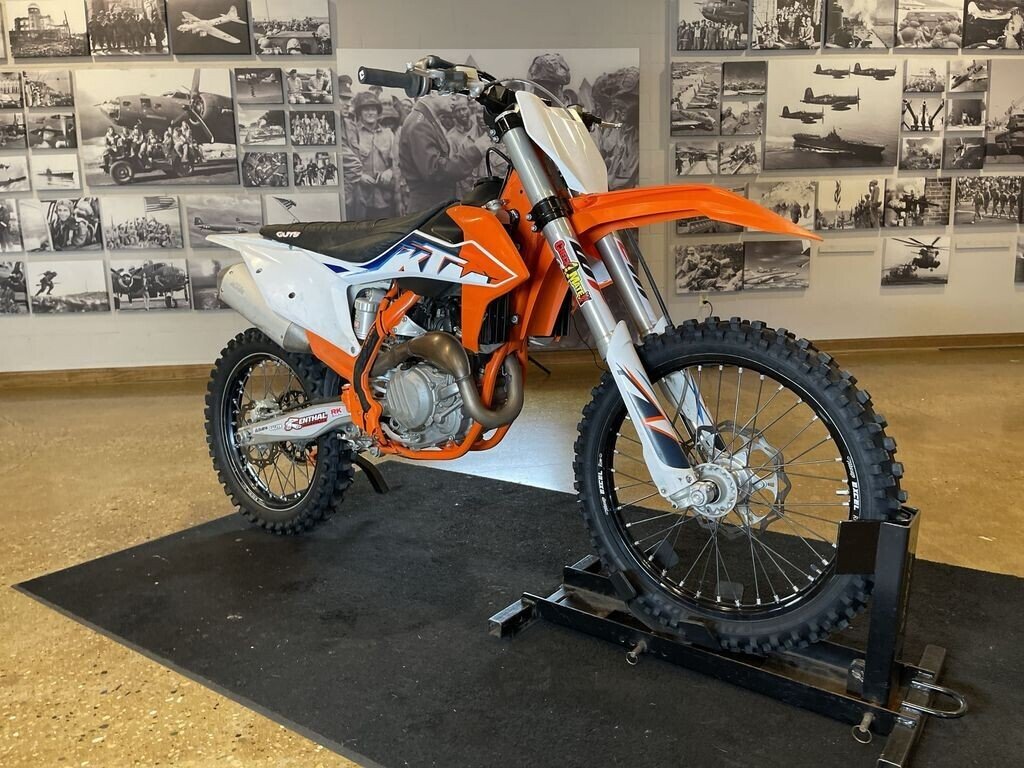 2022 KTM 450SX-F