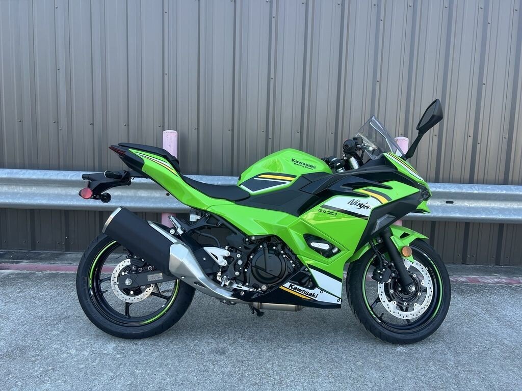 New 2025 Kawasaki Ninja 500 KRT Edition SE ABS