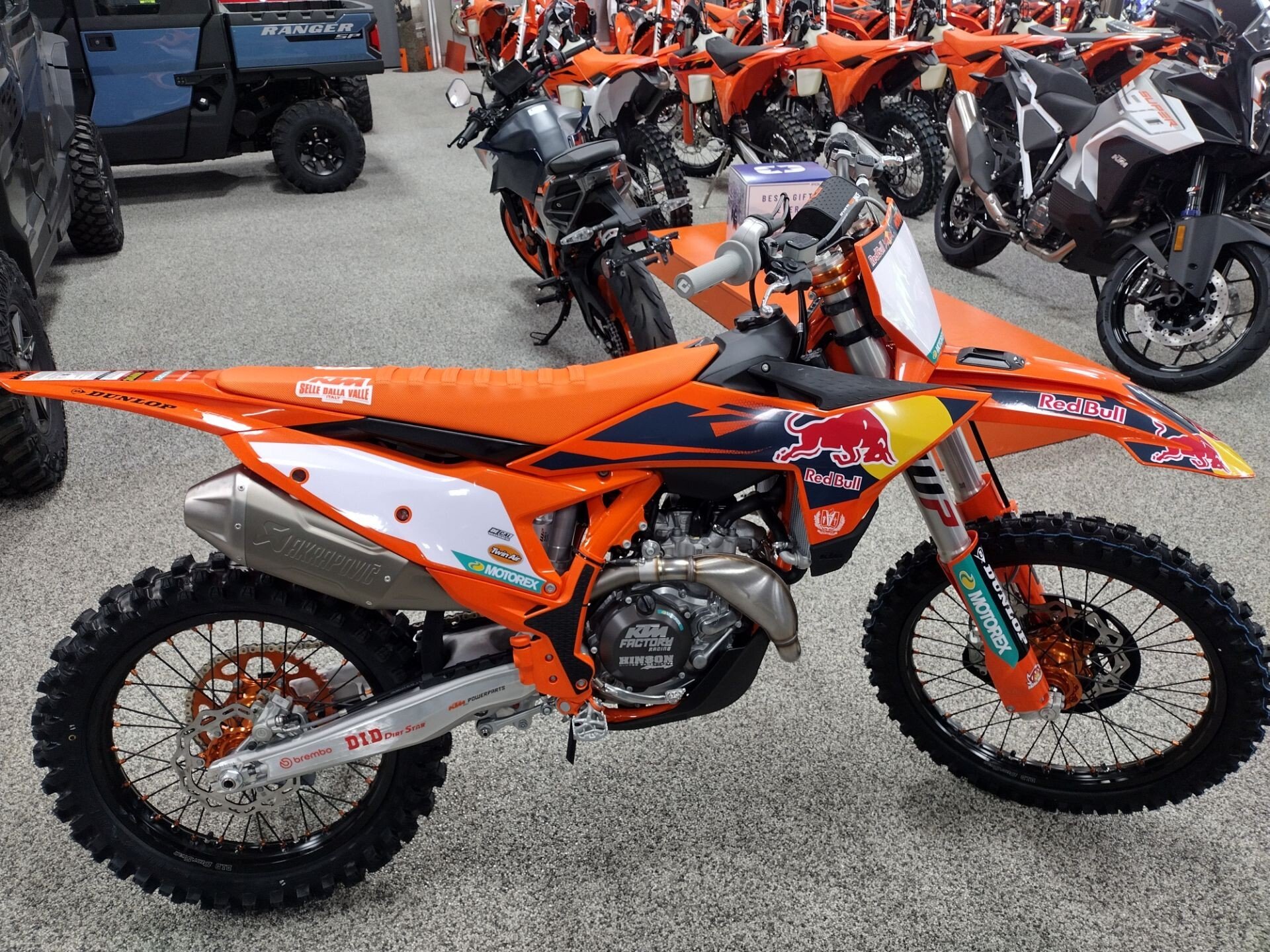 New 2025 KTM 450SX-F