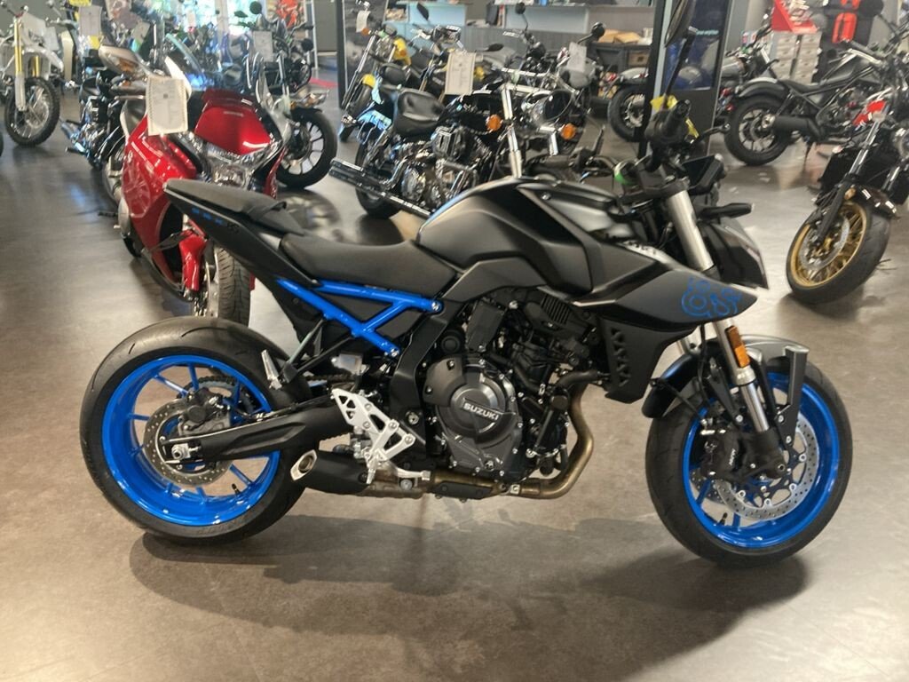 2024 Suzuki GSX-8S