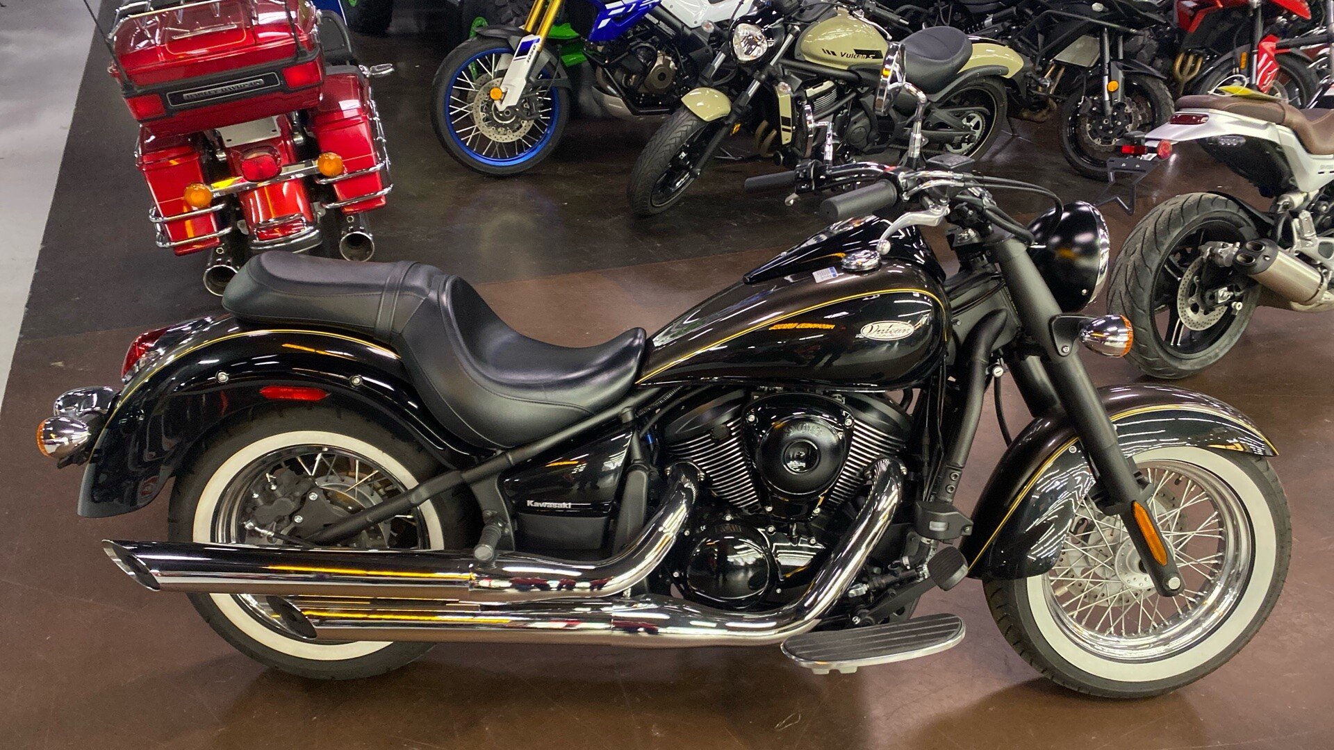 2023 Kawasaki Vulcan 900 Classic