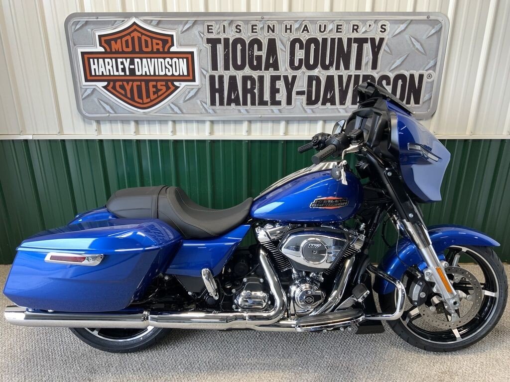 New 2025 Harley-Davidson Touring Street Glide