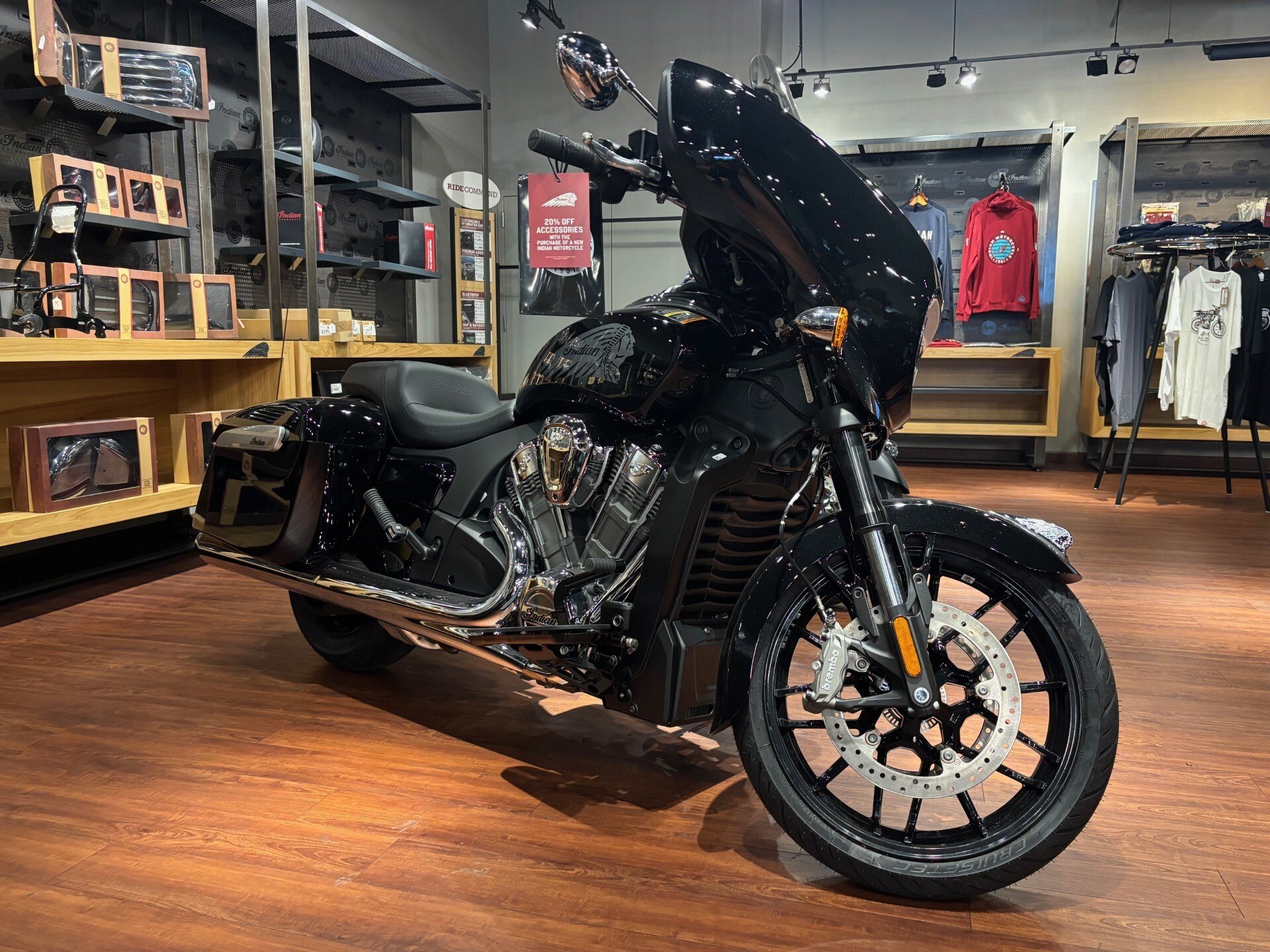 New 2025 Indian Chieftain Powerplus