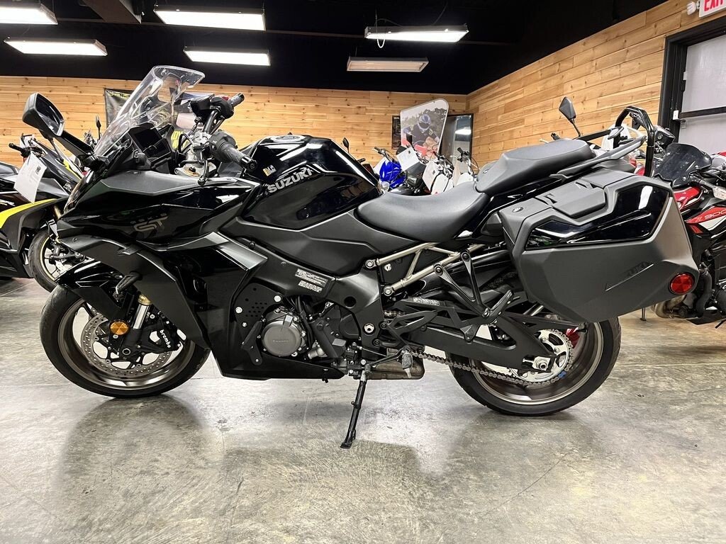 2024 Suzuki GSX-S1000