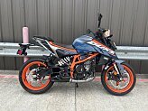 New 2025 KTM 390 Duke
