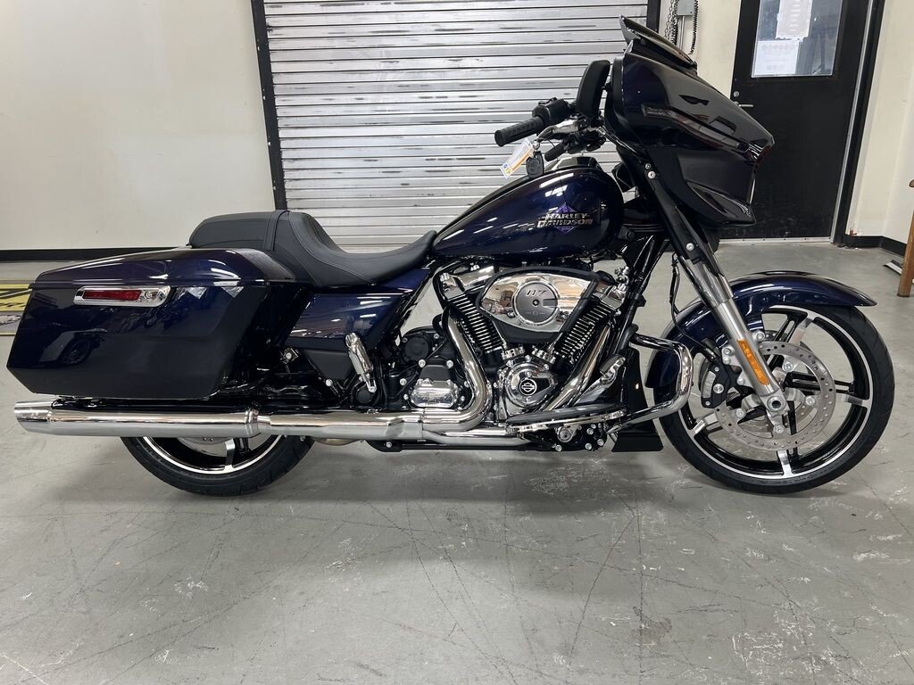 New 2025 Harley-Davidson Touring Street Glide