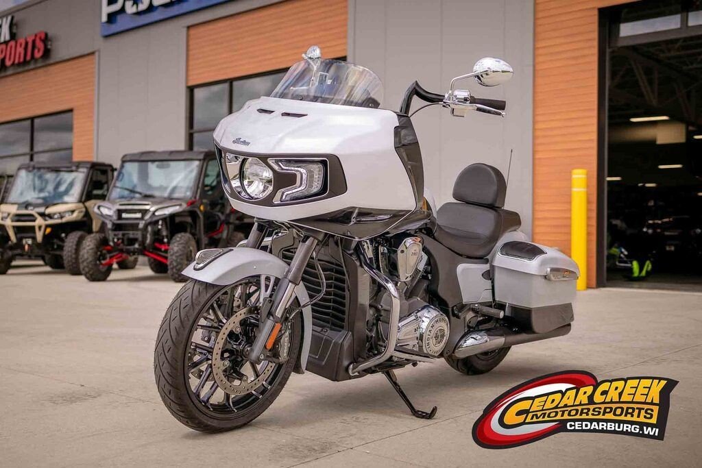 New 2024 Indian Challenger Limited w/ PowerBand Audio Package