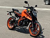 New 2025 KTM 390