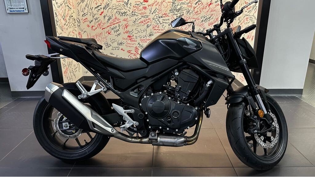 New 2025 Honda CB750 Hornet