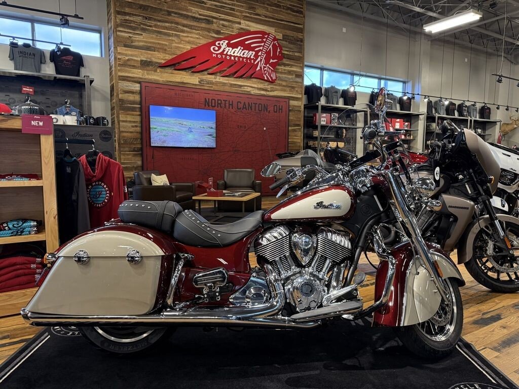New 2025 Indian Springfield Premium w/ ABS
