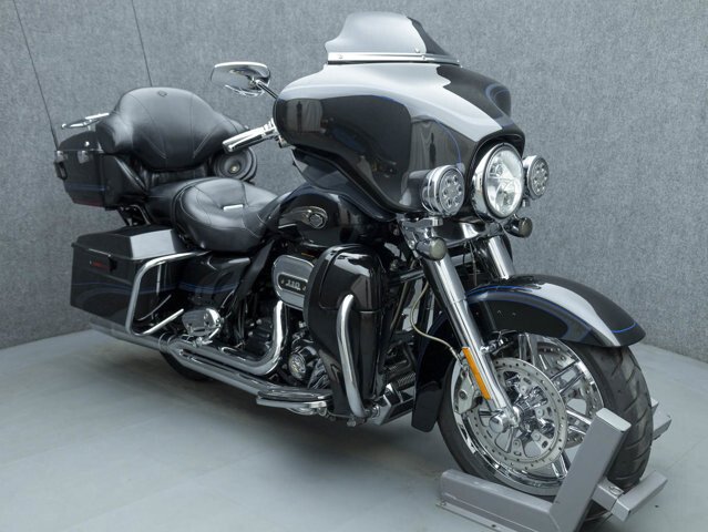 2013 Harley-Davidson CVO Electra Glide Ultra Classic Anniversary