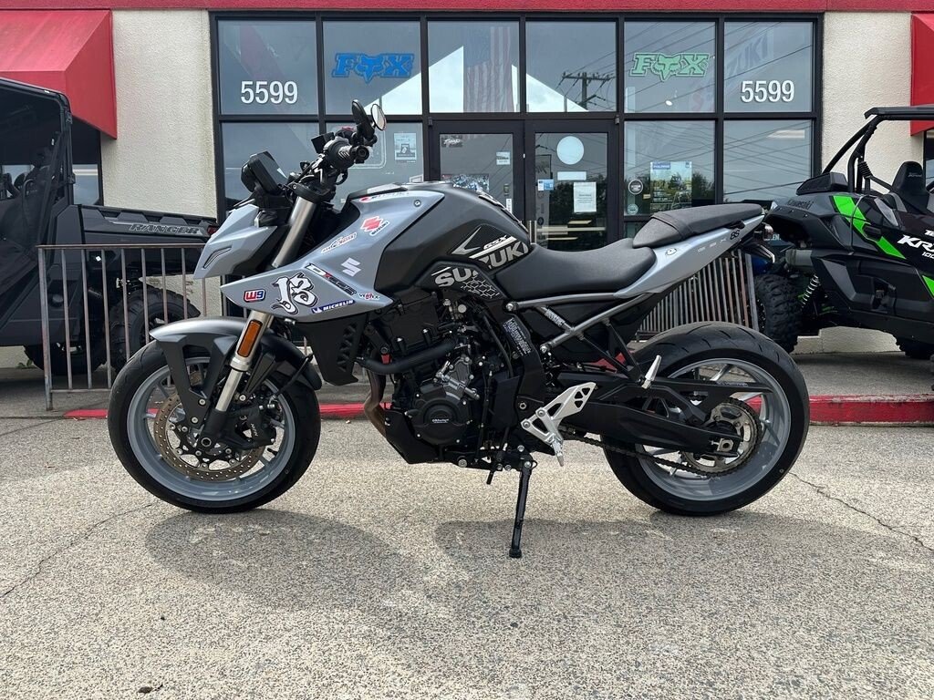 2024 Suzuki GSX-8S