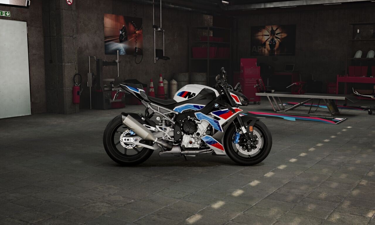 New 2026 BMW M1000R