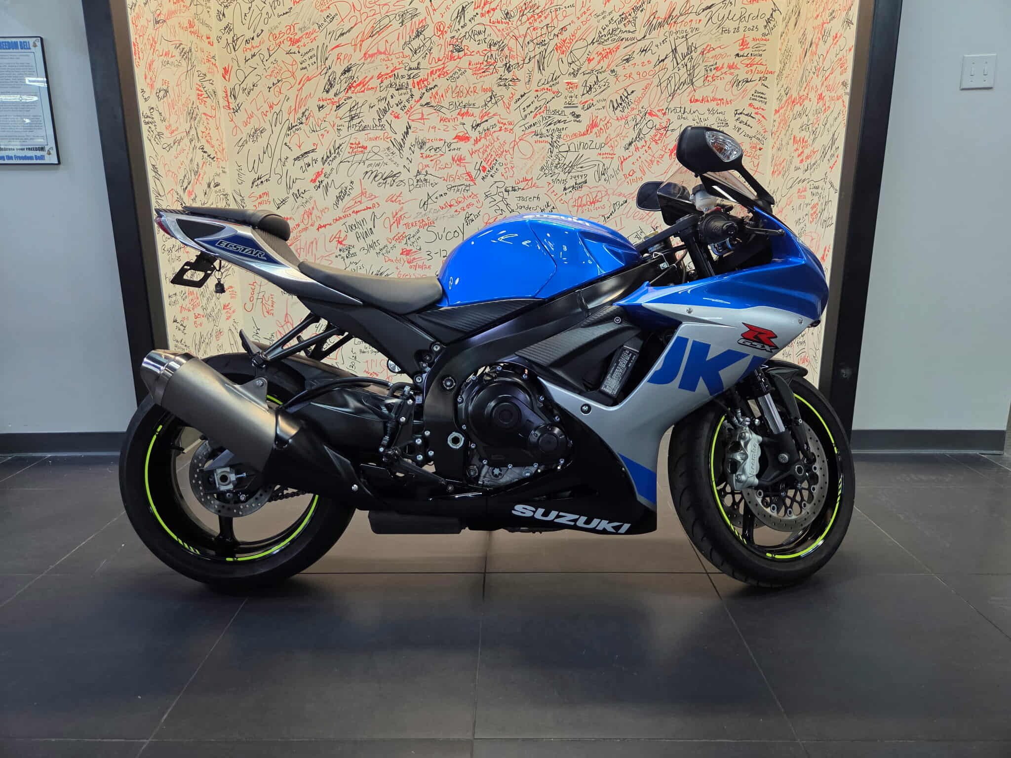 2023 Suzuki GSX-R600