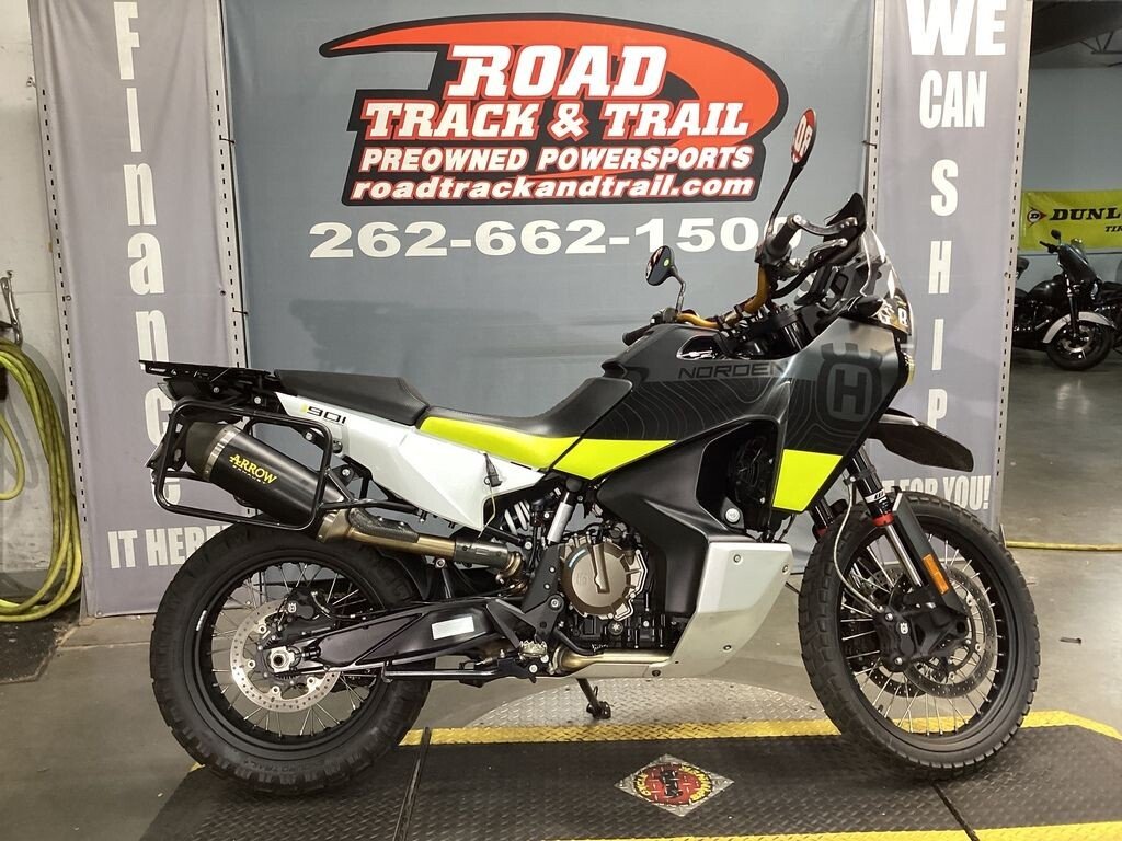 2022 Husqvarna Norden 901