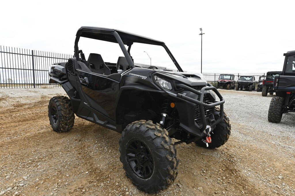 New 2026 Can-Am Commander 1000R