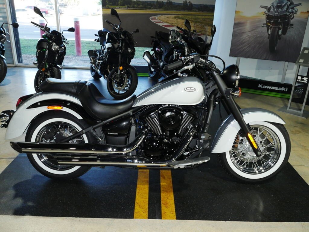 New 2024 Kawasaki Vulcan 900 Classic