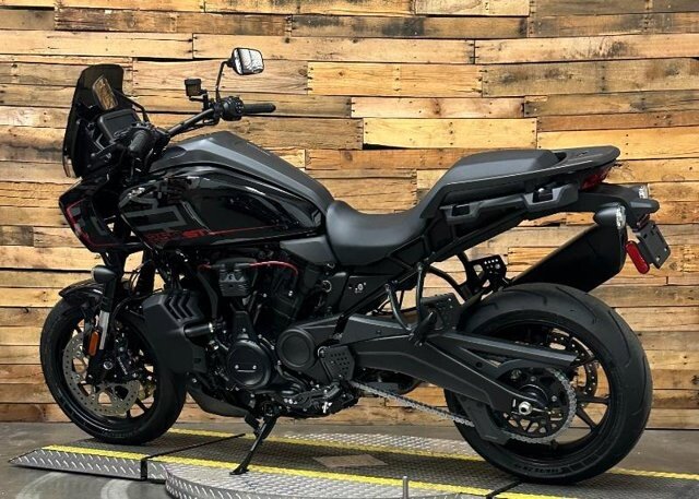 New 2025 Harley-Davidson Pan America